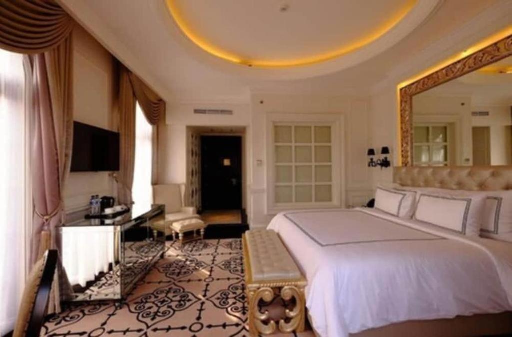 Lafayette Boutique Hotel Kejayan Екстериор снимка