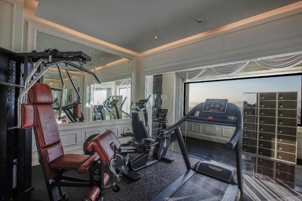 Lafayette Boutique Hotel Kejayan Екстериор снимка