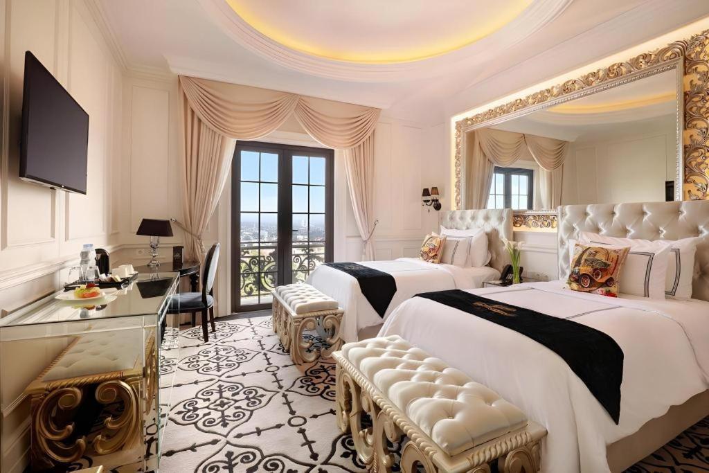 Lafayette Boutique Hotel Kejayan Екстериор снимка