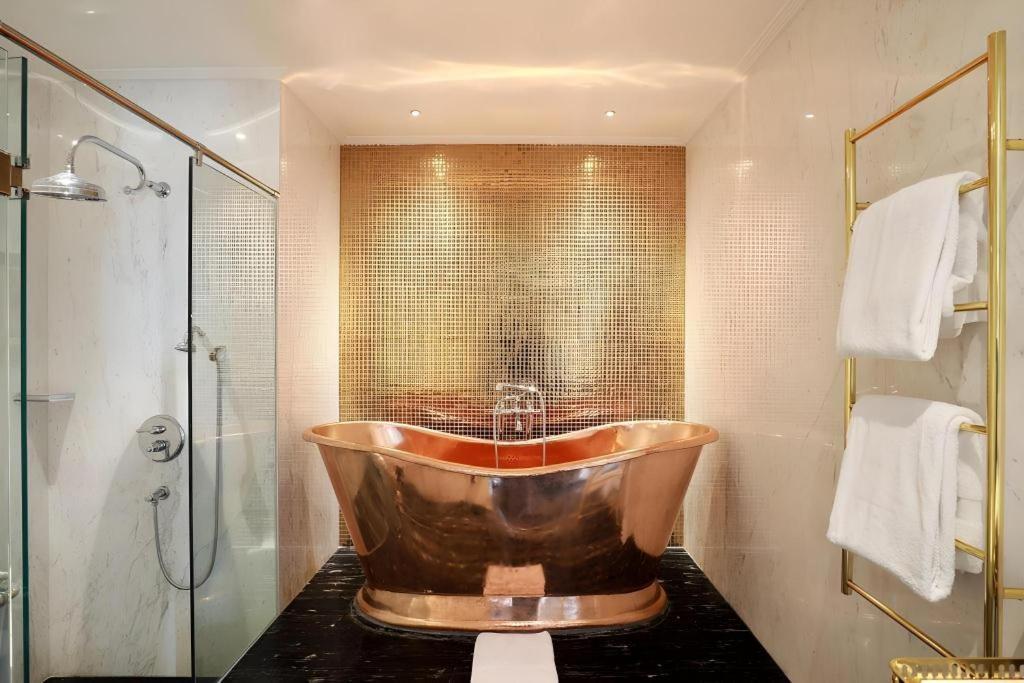 Lafayette Boutique Hotel Kejayan Екстериор снимка